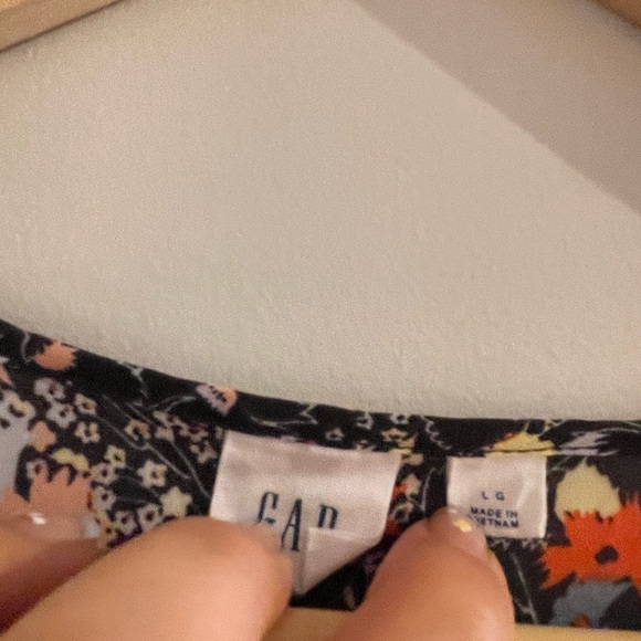 Loose and Flowy floral printed top (Gap) - Picture 2 of 2